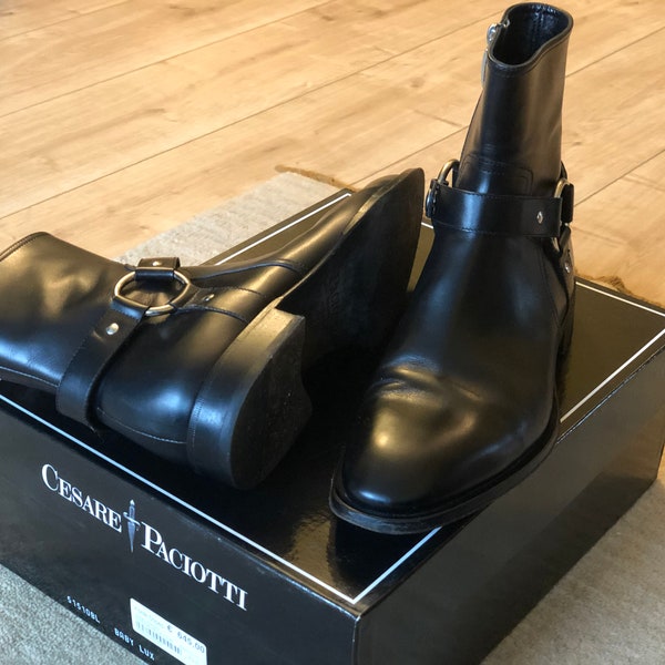 Cesare Paciotti men shoes in black leather