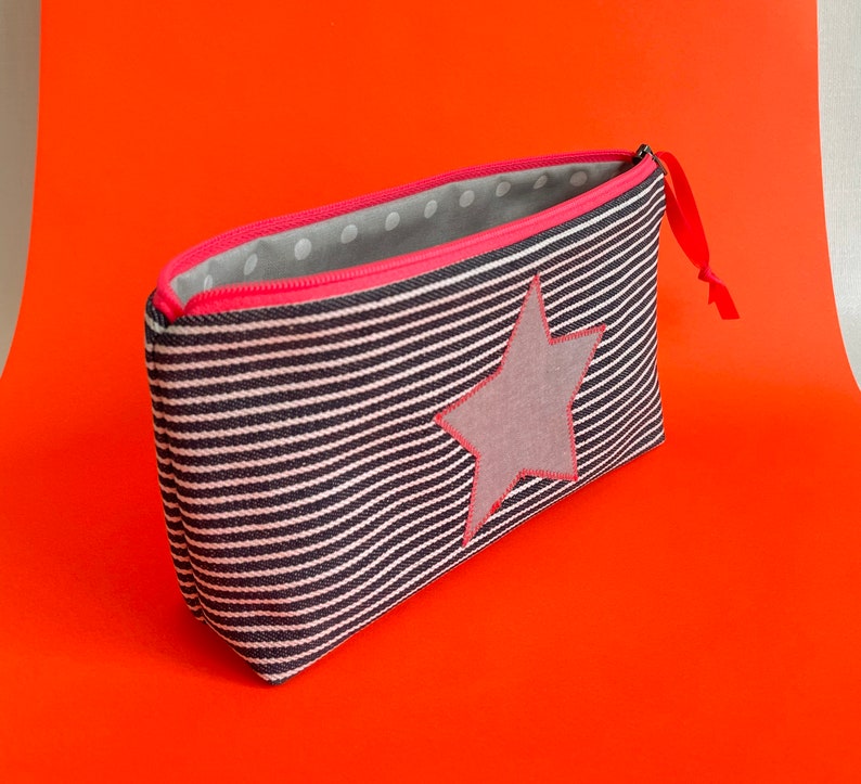 Pen bag with star NEON image 10