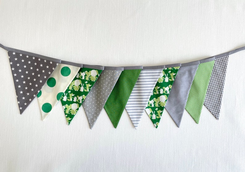 Pennant garland animals gray / green 10 pennants image 1