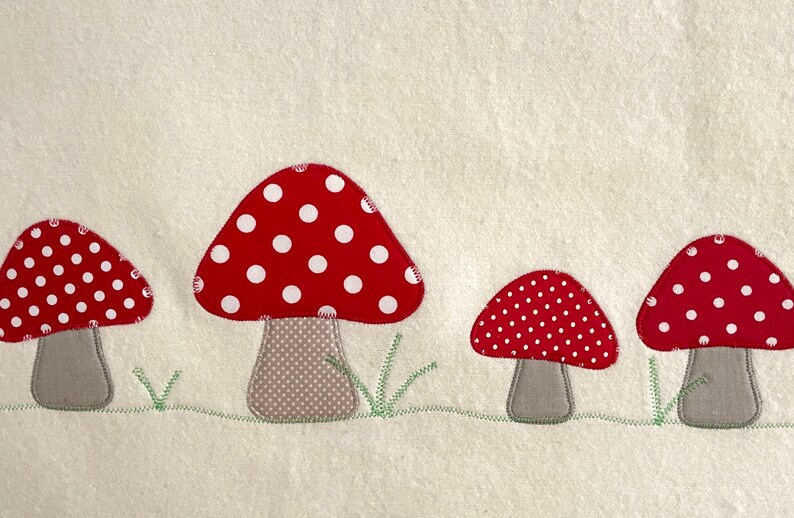 Baby blanket Toadstools image 6