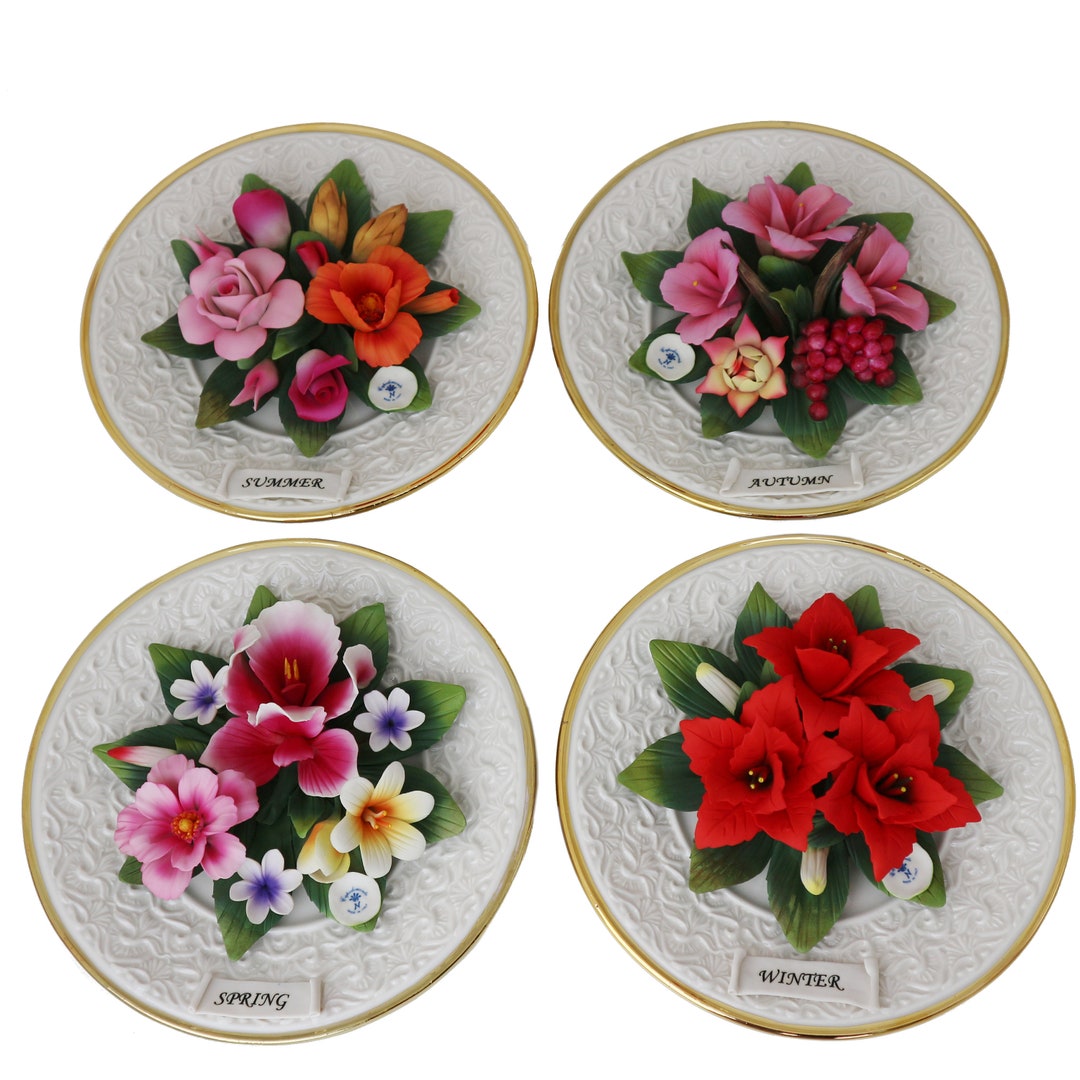 Set of Four Hanging Porcelain Plates With Porcelain Roses, Capodimonte
