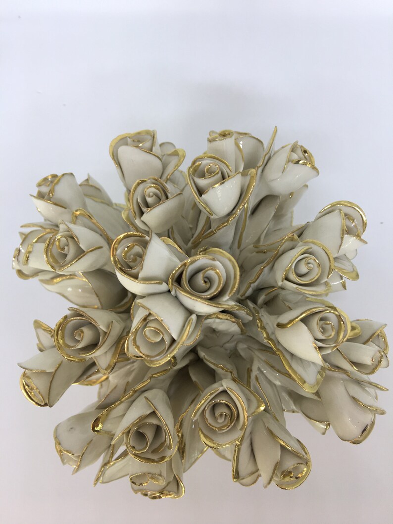 Handmade Capodimonte basket rosebuds in shining porcelain with gold trim made by Union With our registered trade mark Napoleon