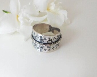 Hill Tribe Silver Patterned Ring, Adjustable Silver Band