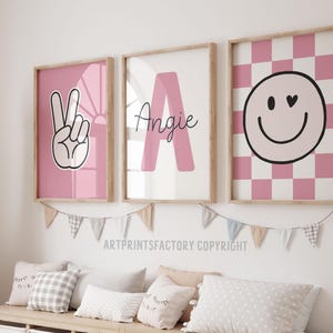 Decoración de habitación de niña, carteles rosas, juego de 3 carteles de pared de galería, impresiones de nombre personalizadas, decoración de pared para niña adolescente, arte de pared de niña rosa, impresión Girls Rule para guardería