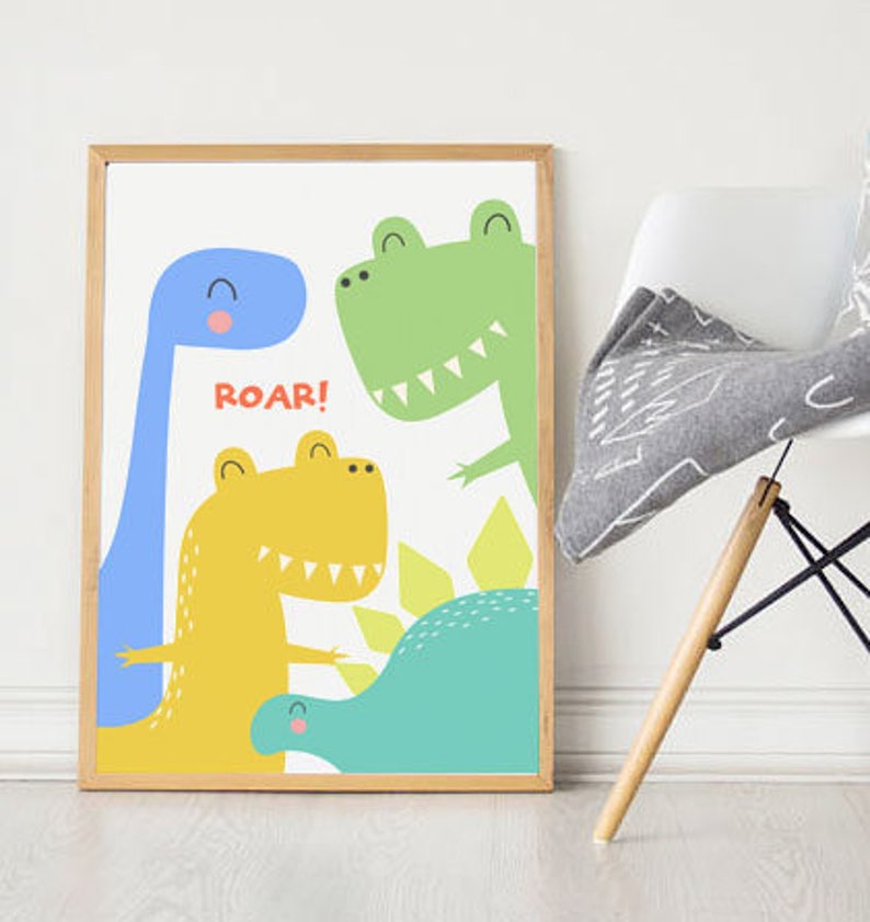Cartel de dinosaurio imprimible, AMIGOS DE DINOSAURIO, cartel de dinosaurio, habitación para niños, dinosaurio lindo, cartel de T-rex, decoración de dinosaurios, vivero de dinosaurios, amante de los dinosaurios imagen 2
