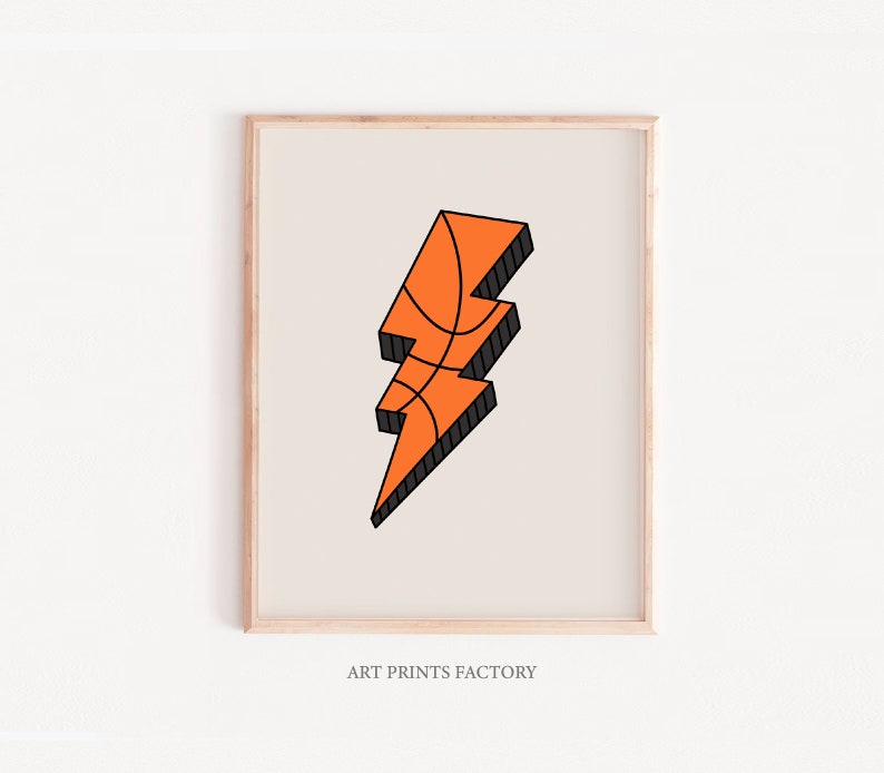 Peut inclure: Illustration num&eacute;rique d'un &eacute;clair orange avec un motif de ballon de basket. L'image est encadr&eacute;e dans un cadre en bois clair.