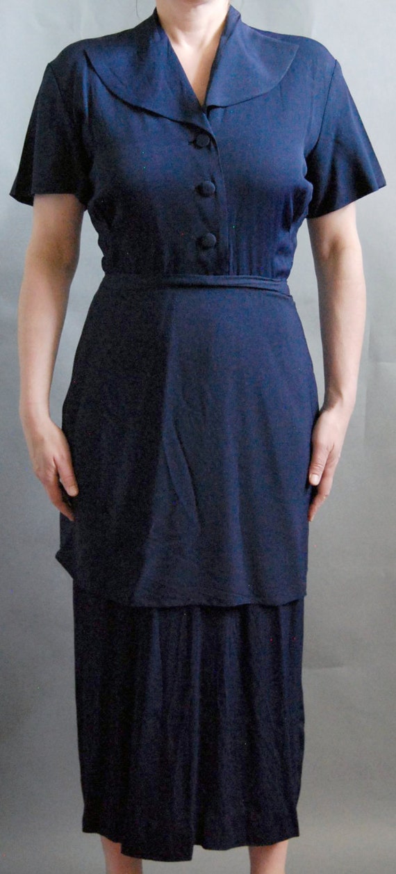 Vintage 1940's style navy blue midi length apron d