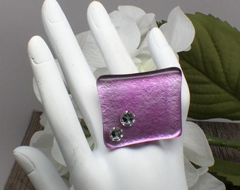 Purple Fused Glass Ring, Pink Ring, Statement Ring, Swarovski Crystal Ring, Big Bold Ring, Modern Ring, Iridescent Pink Ring, Cocktail Ring