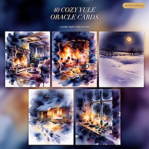 Op de afbeelding: Een set van 40 Cozy Yule orakelkaarten met aquarelillustraties van wintertaferelen, waaronder een open haard, een besneeuwd landschap met een volle maan, een huisje en kaarsen op een vensterbank. De tekst luidt 40 COZY YULE ORACLE CARDS.
