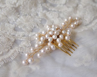 Gold pearl hair comb, pearl hair comb wedding, pearl bridal jewelry, fresh water pearl hair comb, bridal hair comb pearl, natural pearl