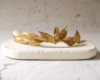 Bird headpiece, Classy wedding leaves tiara, wedding hair piece gold, Leaf headpiece bridal, bird hair comb, bird head jewelleryry