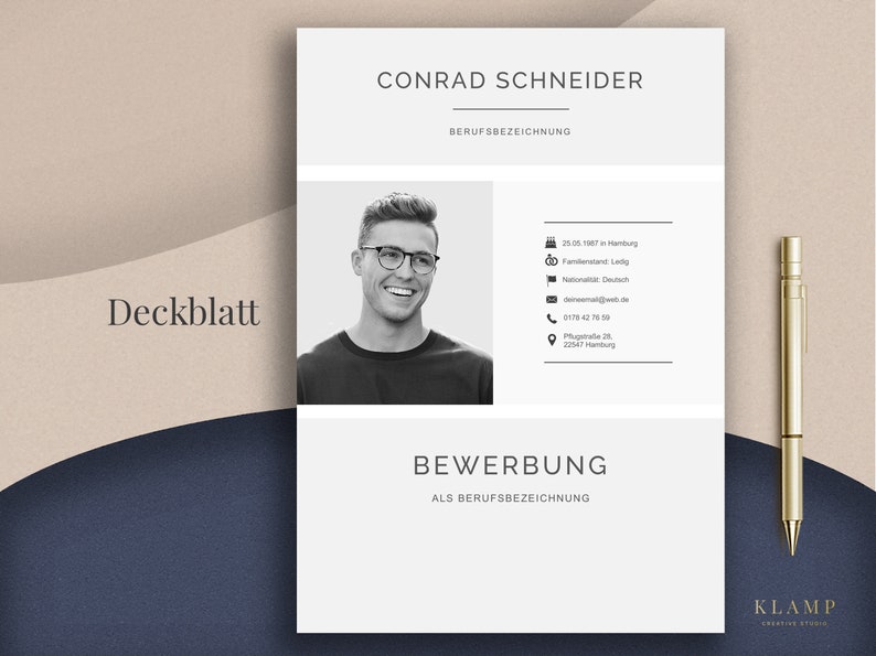 May include: A resume template with the name "Conrad Schneider" at the top, a black and white photo of a smiling person, and contact information. A gold pen rests on the right side. The word "Deckblatt" is on the left.