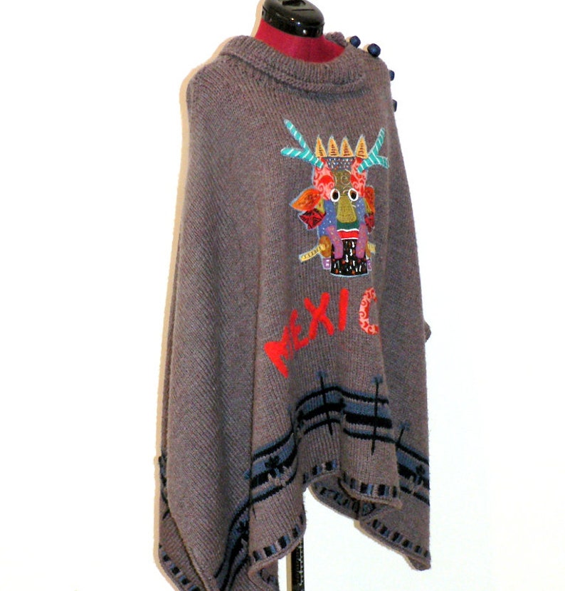 Size:M-XXL Hand made knitted sweater poncho,mexican style,appliqued
