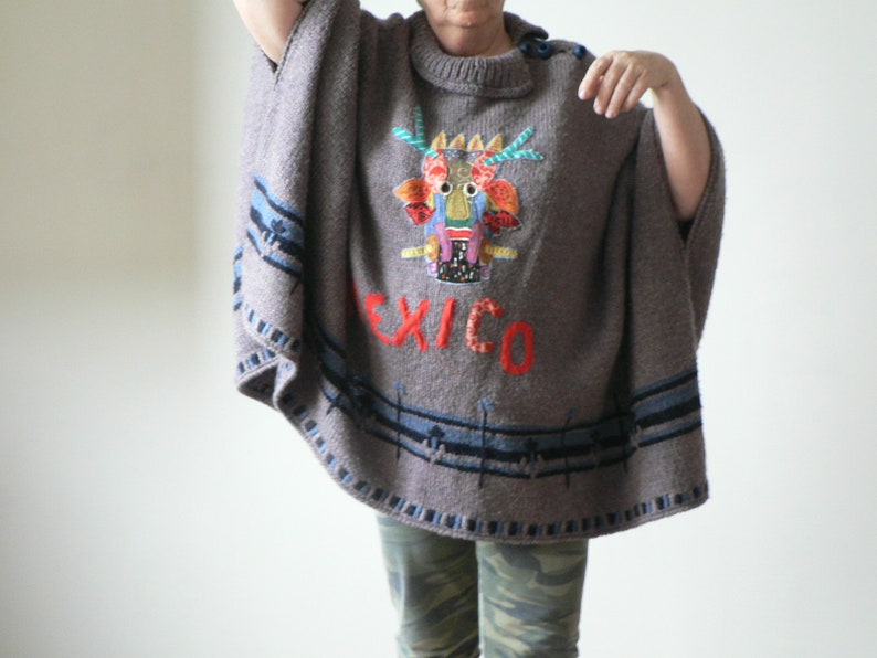 Size:M-XXL Hand made knitted sweater poncho,mexican style,appliqued