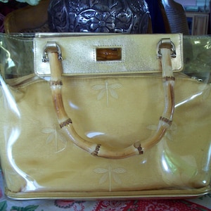 NWOT Gold Lame Satchel DragonFly Bolso Asas de Bambú Boutique con Pies Coleccionista de Pascua Bolsa Inusual