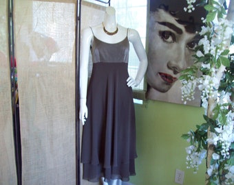 Kay Unger Dress Cocoa Brown Gown Empire-Like Waist Scoop Neck and Back Spaghetti Straps Tiered Hemline Ruffle Effect Sz 6
