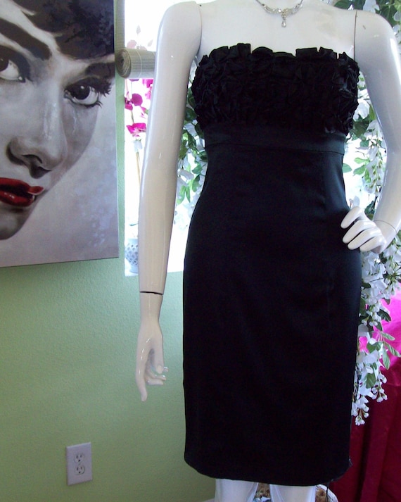 Betsey Johnson Dress Satin-like Dress Sleek Black Dress Strapless Ruffled  Bodice Clubbing Dress Little Black Dress Boned Bodice Sz 4 - Etsy