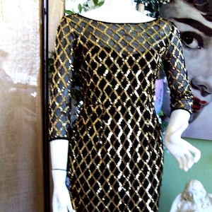 black and gold long sleeve bodycon dress Slaydiva Elegant Winter Party Black And Gold Glitter Print Plus Size Long Sleeve Bodycon Dress,Autumn Casual Minimalist Christmas Celebrations Music Festival
