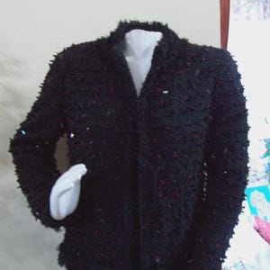 Oscar De La Renta Evening Jacket Knobby Knit Red Loop Thread and sequins Soft Rag Edges Satin Lined High Collar Sz 4-6