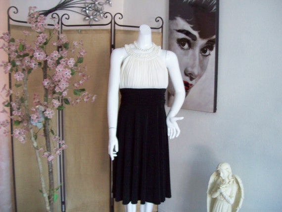 Black and White Cocktail Dress Pearl Neckline Cri… - image 2