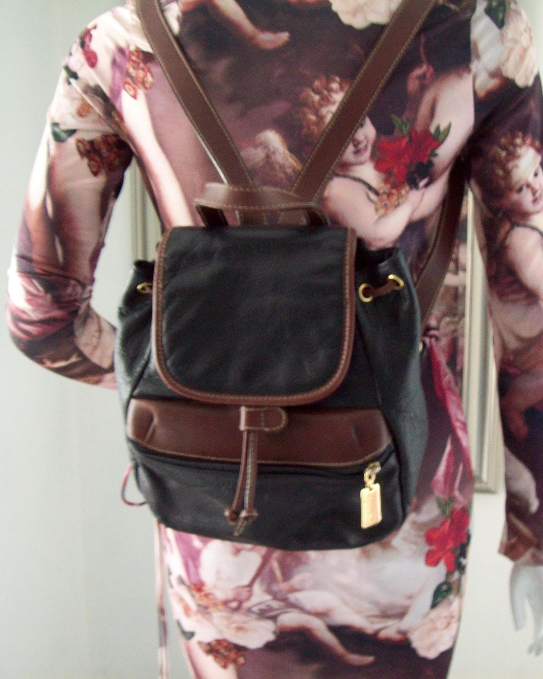 Tignanello Backpack - Etsy display picture 1