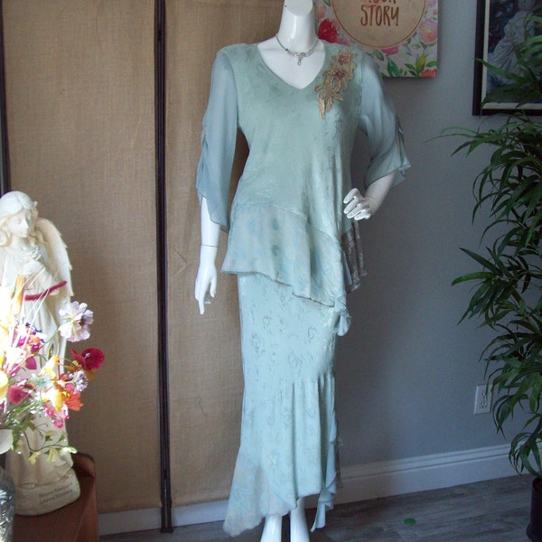 Spencer Alexis Mint Green 2-pc Skirt Set Asymmetrical Top-Skirt Beaded Mocha Lacy Crochet Lapel Figure Flattering V-Neck Sz 8