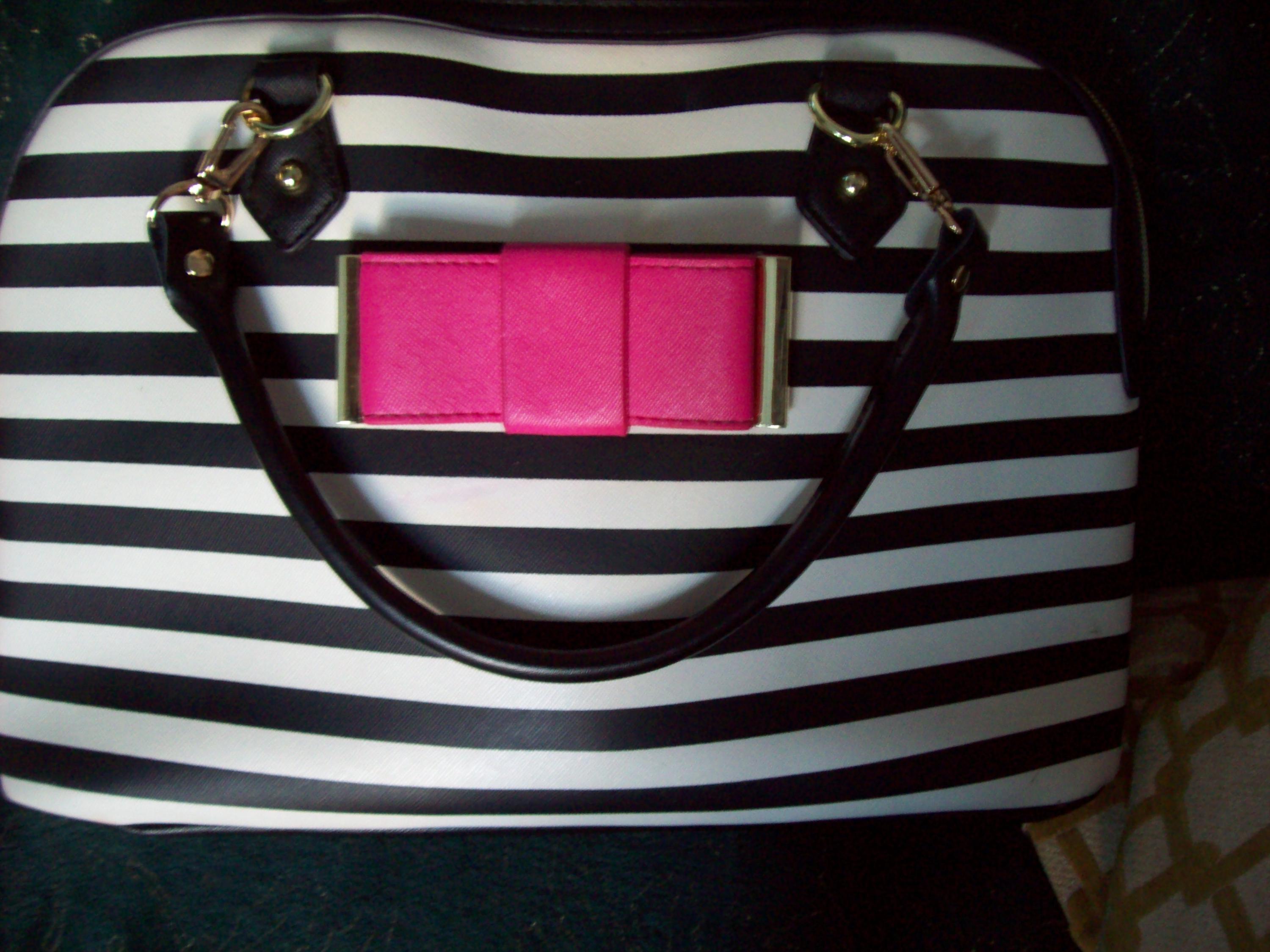 Betsey Johnson Pink and Black Striped Women\'s Bag Betsey Johnson Black Cat head hot pink stripe | Mercari main image 4