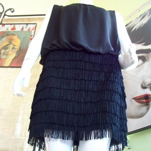 Flapper Dress Sheer Overlay Blouson Top 8-Layers Shimmy Fringe Black SpeakEasy Roaring 20s Charleston Dance Downton Abbey Sz M