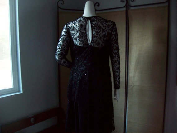 Black Velvet Dress with Lacy Effect of Floral Ove… - image 5