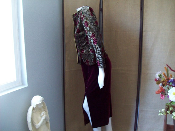 SALE: 2-Piece Dress and Jacket Wine and Rose Desi… - image 5