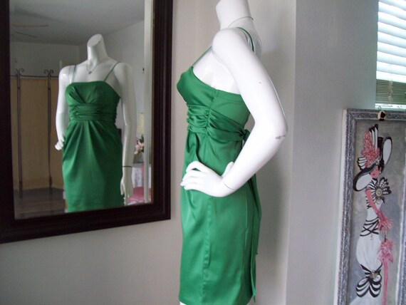 18505 Emerald Green Wide Cut Tiered Dress