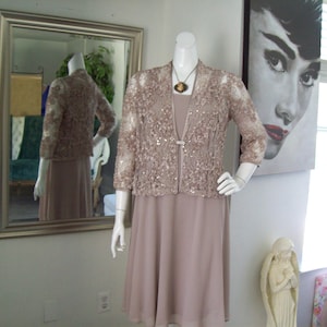 Mother Of Bride Dress Set Jeweled Sequin 2 Piece Sheath Special Event Satin Ribbon Swirl Design Rosette Lace Jacket Champagne Mauve Sz8