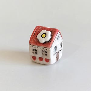 Handmade Ceramic House, daisy house, Cute Home Decor, Mini Ceramic House, Tiny Ceramic House Gift, Miniature house, Spring House, Red House
