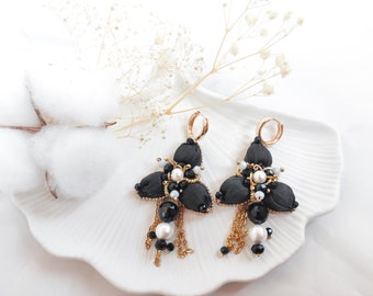 Cool Black Floral Embroidered Pearl Earrings, Black Pearl Earrings, Shibori Floral Embroidered Earrings, Bollywood Style Earrings