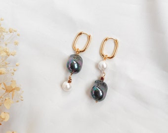 Cool pearl Gold Earrings, hypoallergenic earrings with pearls, 18k gold plated earrings with baroque pearls