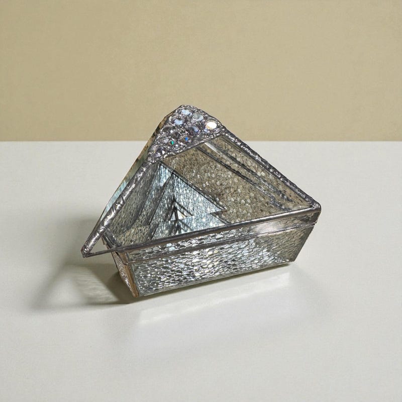 Triangular Jewelry Box susiekragartglass - Etsy