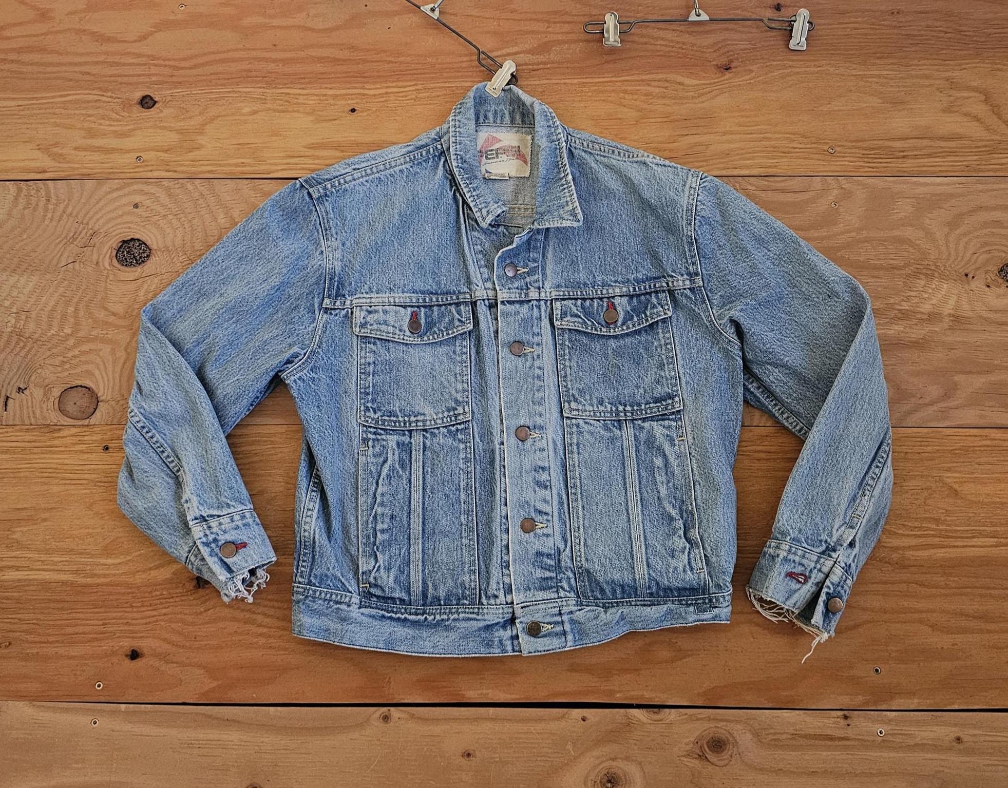 Vintage Pepsi Jean Jacket Trucker Light Wash Blue Denim Made in 