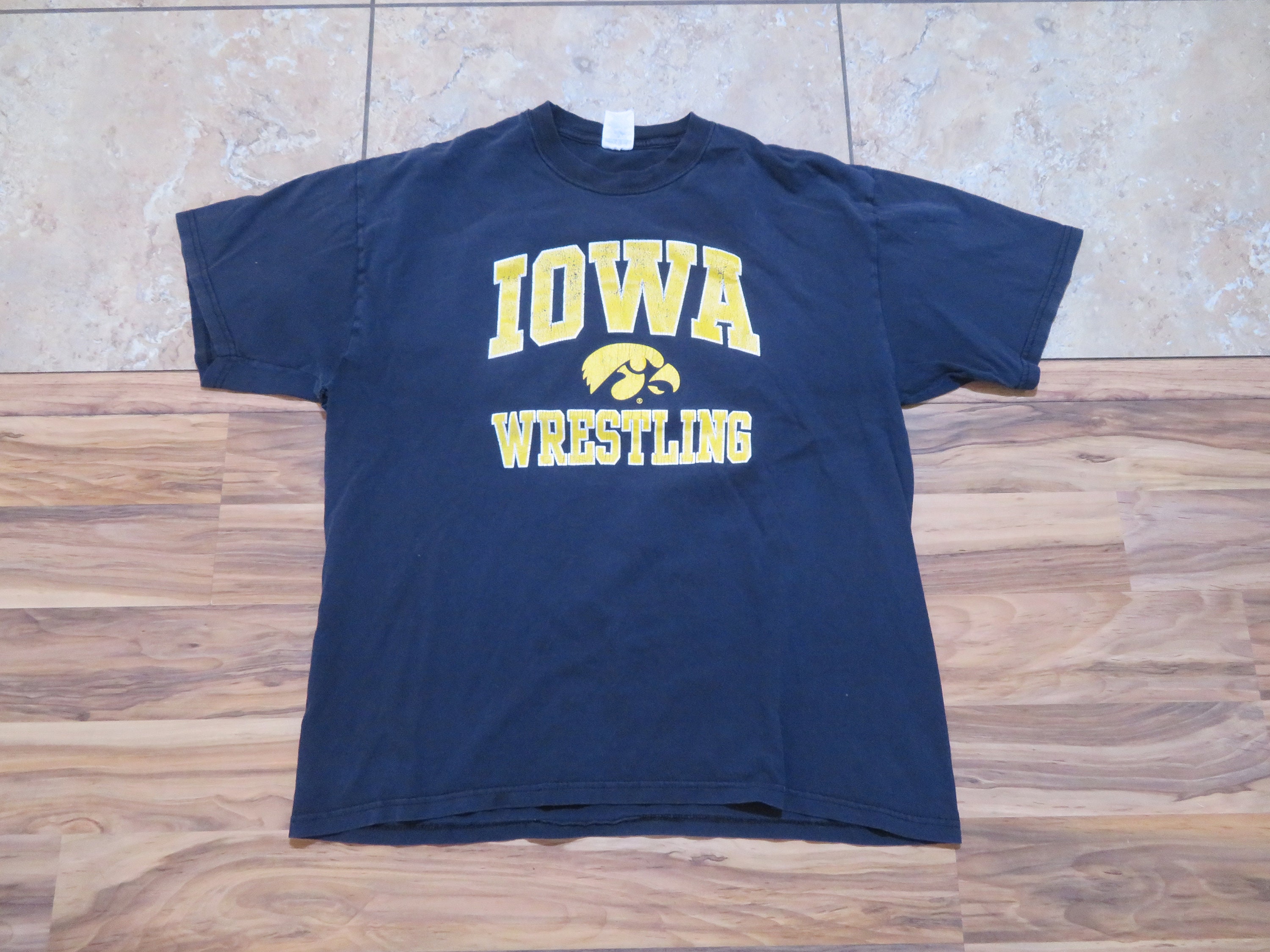 トップス 70s usa iowauniversity wrestling t-shirt Iowa Hawkeye Wrestling Throwback Heavyweight T-Shirt | RUDIS