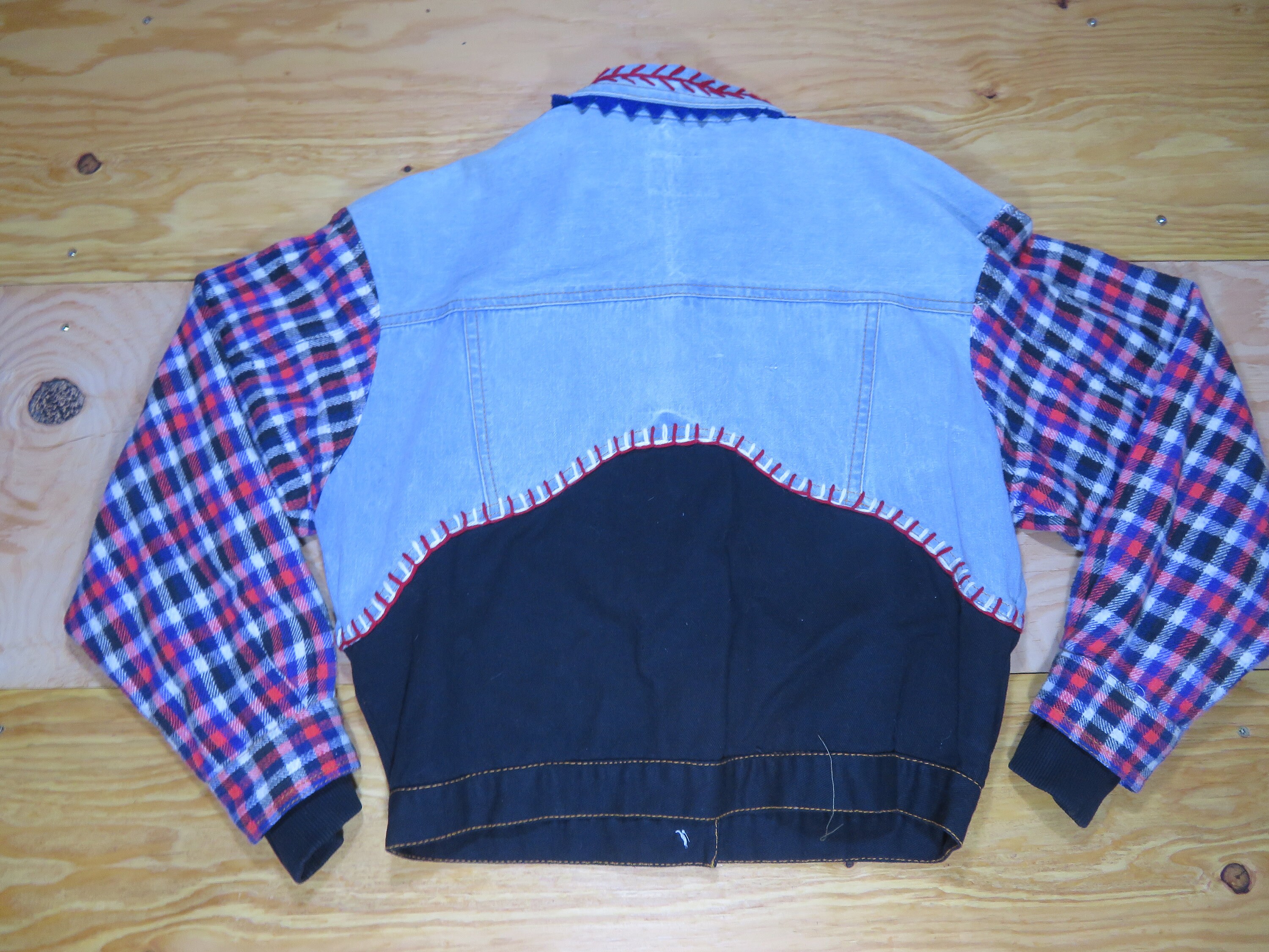 Vintage 80's Joujou America's Favorite Rainbow Cropped