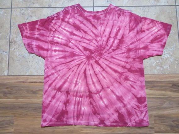 Vintage Tie Dye T-Shirt Hippie Burgundy Shirt wit… - image 2