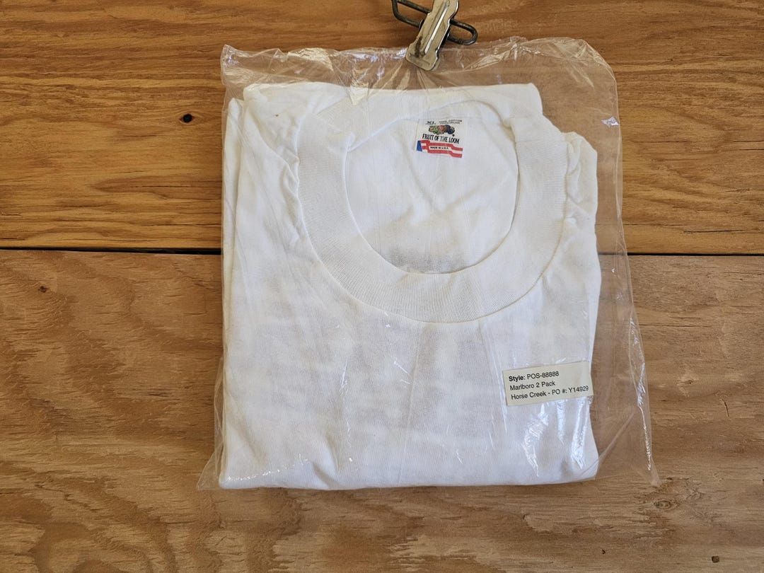 ［semoh］ Graphic Shirt＋Coat Men's Oracle Red Bull Racing Vintage-Inspired Graphic Tee