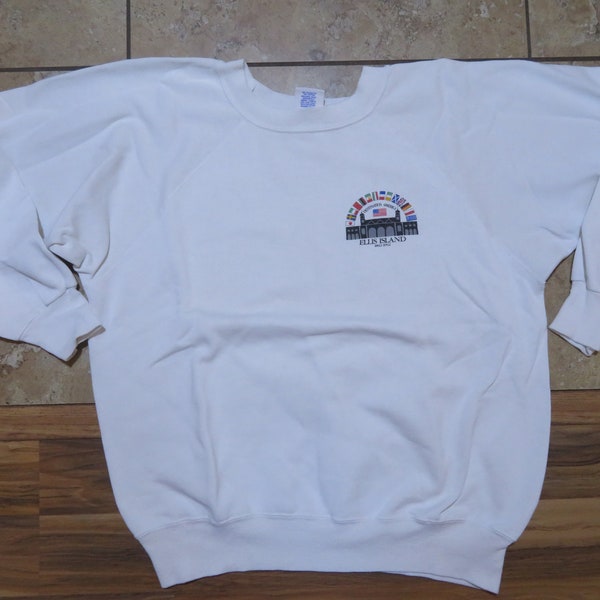 Vintage Ellis Island Souvenir Sweatshirt 50/50 White Black Colorful Ultra Sweats Brand Made in USA Sz L