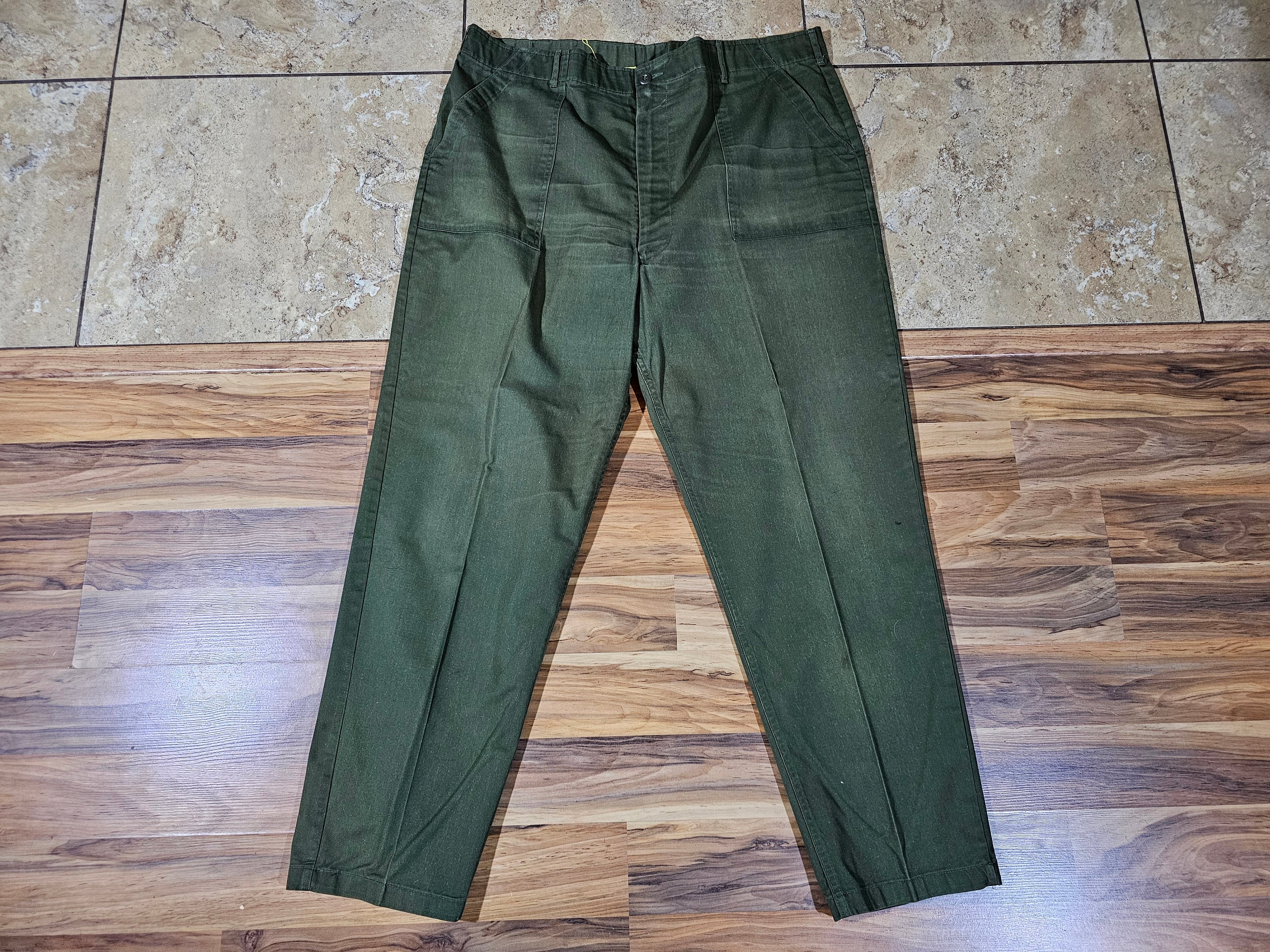 Vintage Military Utility Green Poly Cotton Pants Rare Size Vintage Military Utility Green Poly Cotton Pants Rare Size