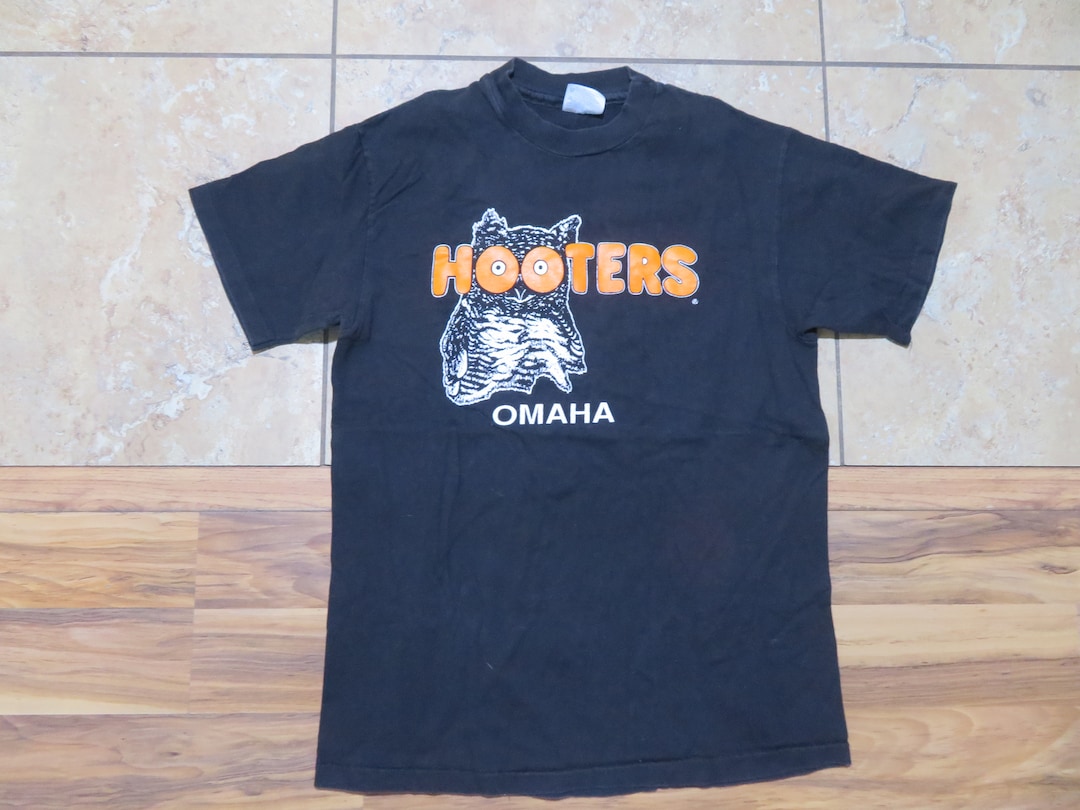 90s USA製 HOOTERS レストラン vintage T-shirt 古着 90s USA製 HOOTERS フクロウ レストラン 企業 T シャツ XL