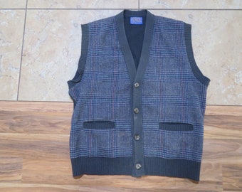 Vintage Pendleton Wool Sweater Vest  Front is small Houndstooth Plaid and Back is Solid Gray Blues Made in USA V-Neck Button Front Sz L Golf