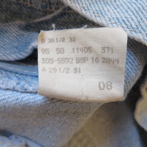 Vintage Lee Jeans Zip Fly Light Blue Wash Made in USA Sz 12 M Womens Measured: 28x30 image 10