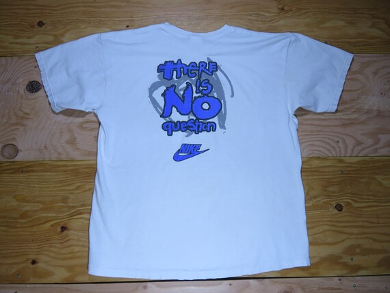 nike swoosh hoop tee