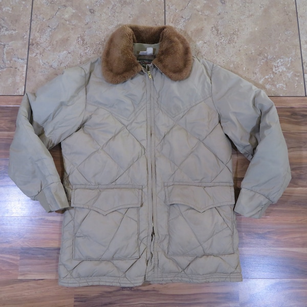 VTG Walls Blizzard-Pruf Brand Quilted Down Puffer Jacket Coat Western Styling Beige Khaki Brown Made in USA Zip Front Sz L?