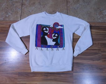 Vintage ALASKA Penguin Bird Graphic Souvenir Sweatshirt White Purple Blue Sz S-M? Raglan Sleeves