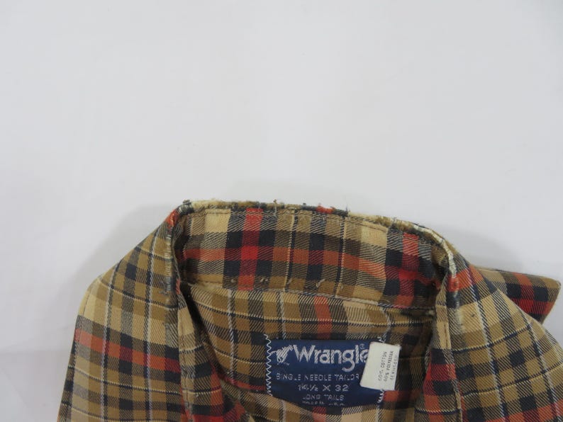 Wrangler Pearl Snap Shirt, Long Tails Long Sleeve Cowboy Western 14.5x32 1970s image 3